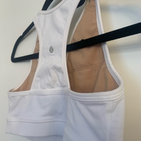 Classic Deep V Sports Bra: Lululemon - Picture 2 of 11